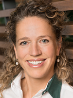 Dr.  Margit Weiss