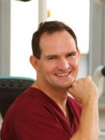 Dr. Hendrik Hofmann Implantologie, Kinderzahnarzt, Parodontologie, Zahnarzt