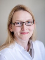 Dr. med.  Martina  Ulrich Hautarzt / Dermatologe