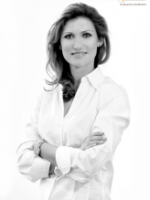 Dr. Justine Isensee Wurzelkanalbehandlung, Zahnarzt
