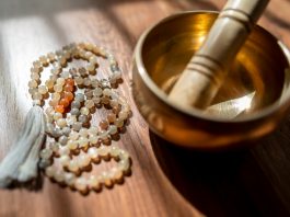 Heilungsarmbänder: Wie sie wirken und wie man sie verwendet